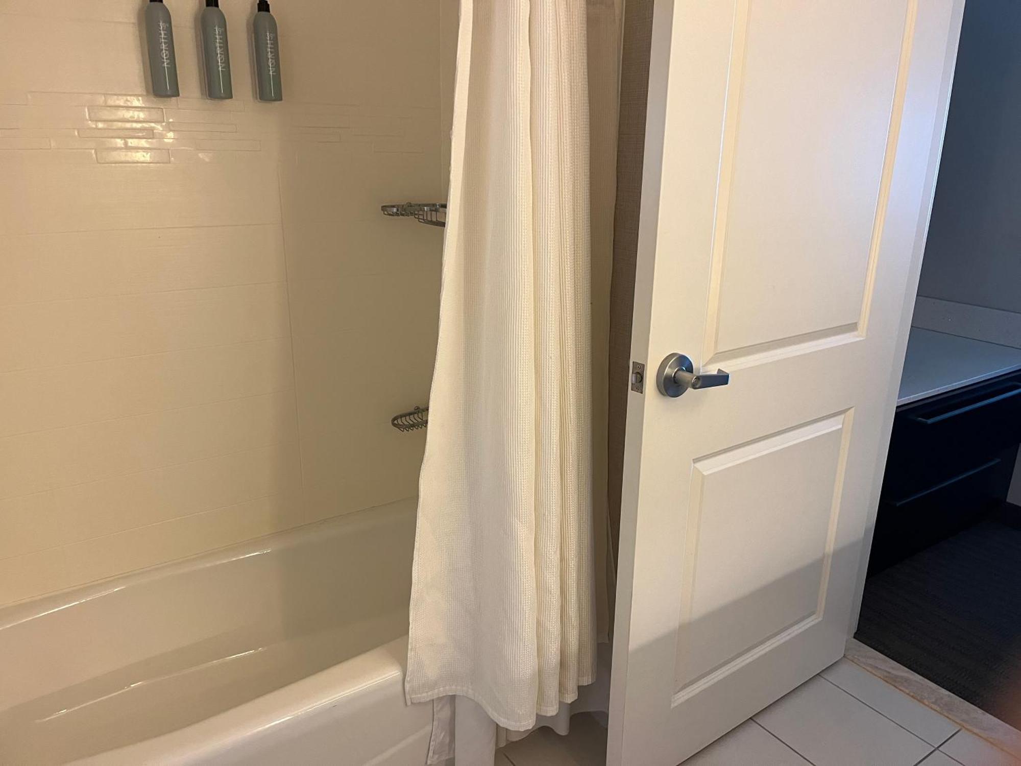 Hotel By Marriott Lafayette